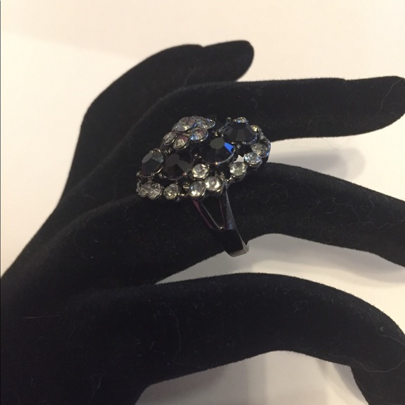 Fashion Jewelry Stone Cluster Cocktail Party Ring - Picture 4 of 5